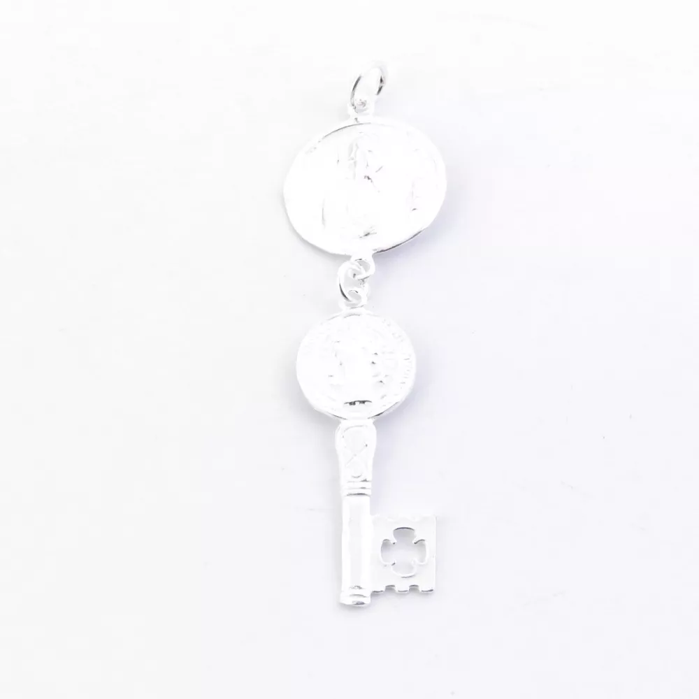 Colgante de Doble Protección: Llave de San Benito y San Judas Tadeo