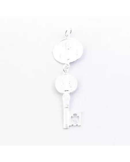 Colgante de Doble Protección: Llave de San Benito y San Judas Tadeo