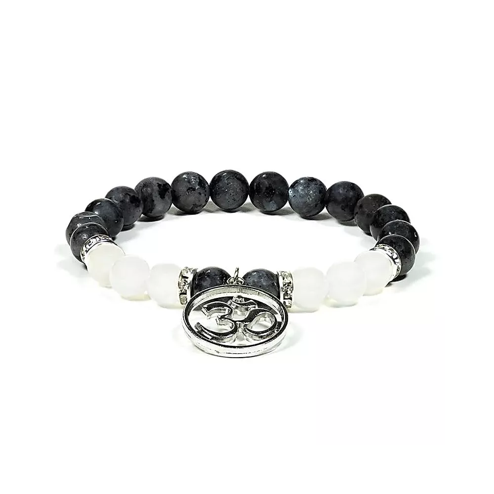 Pulsera de Labradorita y Ágata Blanca con Om: Usos, Beneficios y Chakras